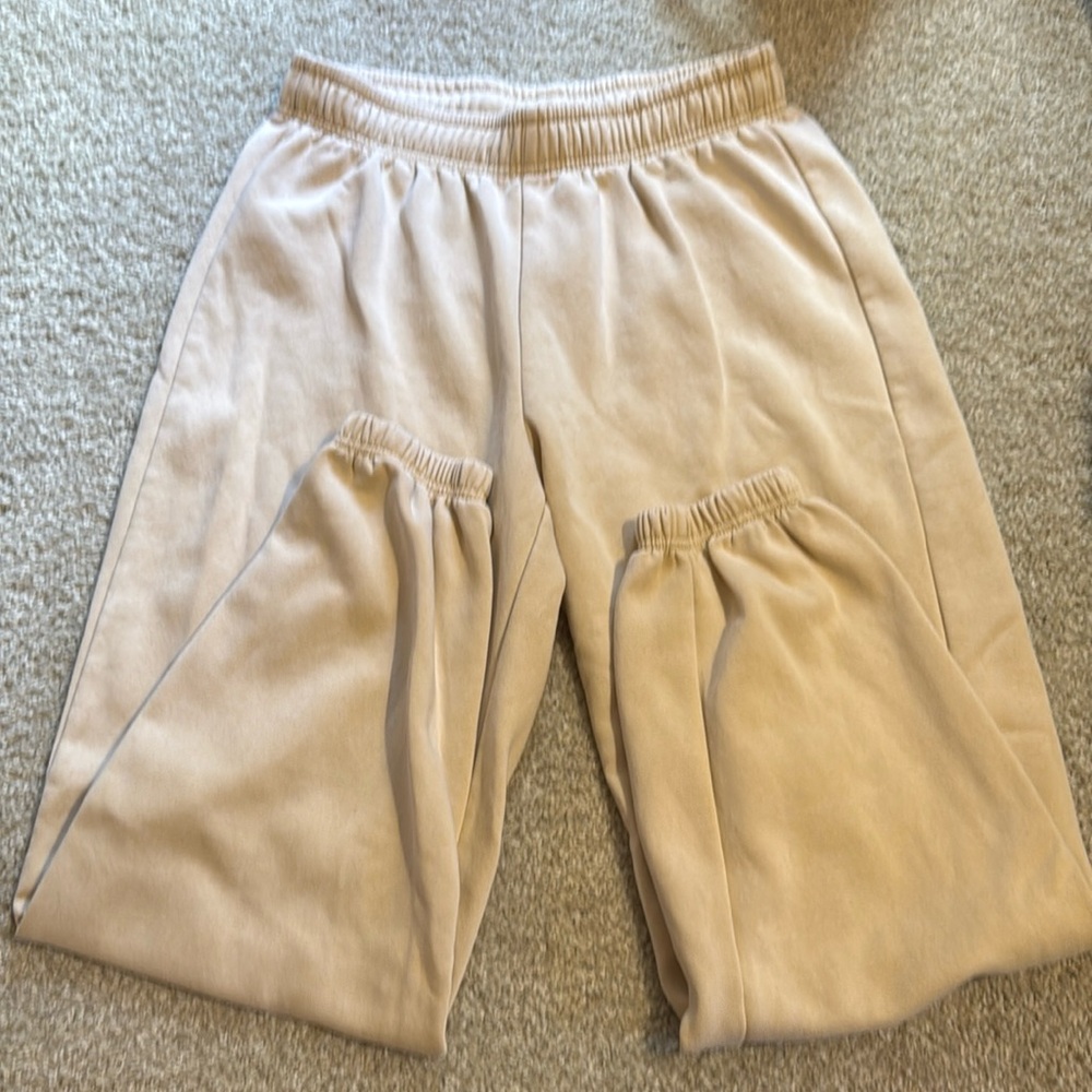 Women’s sweatpants